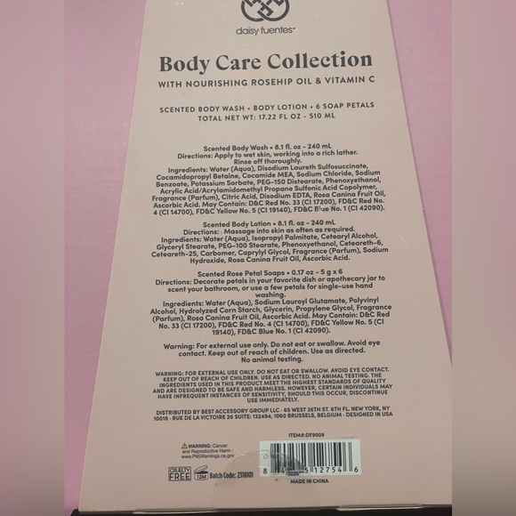 NEW Daisy Fuentes Women’s Body Care Collection Set Rose Petal Scent 6 Soap Petal - Picture 5 of 6